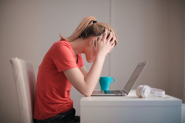 Dealing with Work-Related Stress – For Young Professionals